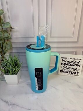 Brumate Seaglass Era 30oz BNWT + Seaglass Straw Covers